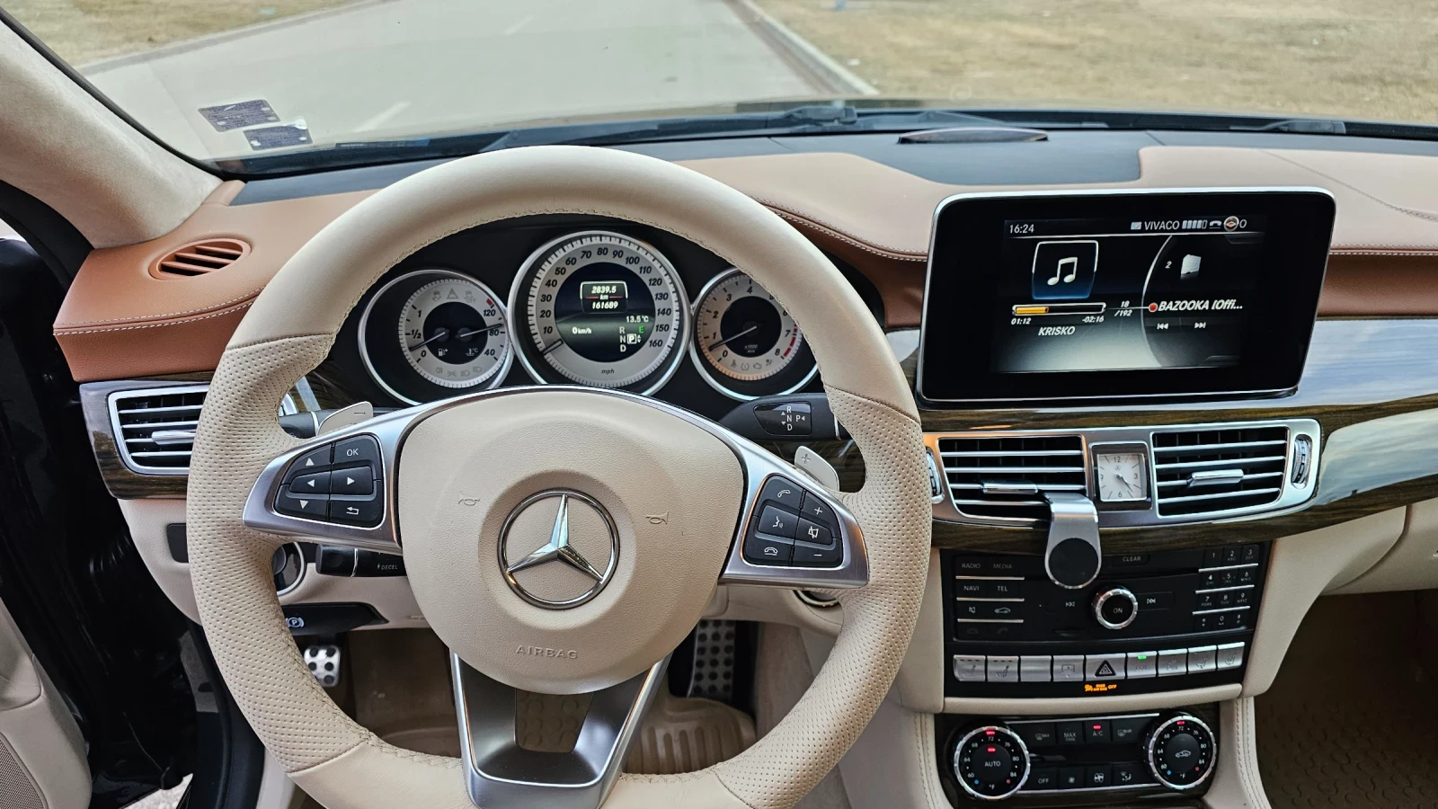 Mercedes-Benz CLS 550  - изображение 9