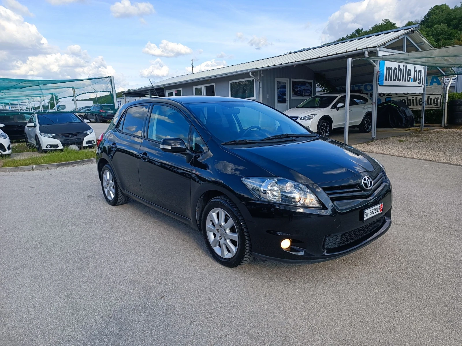 Toyota Auris 1.8i-147кс-ШВЕЙЦАРИЯ-РЪЧКА-6ск-FACELIFT-NAVI - изображение 2