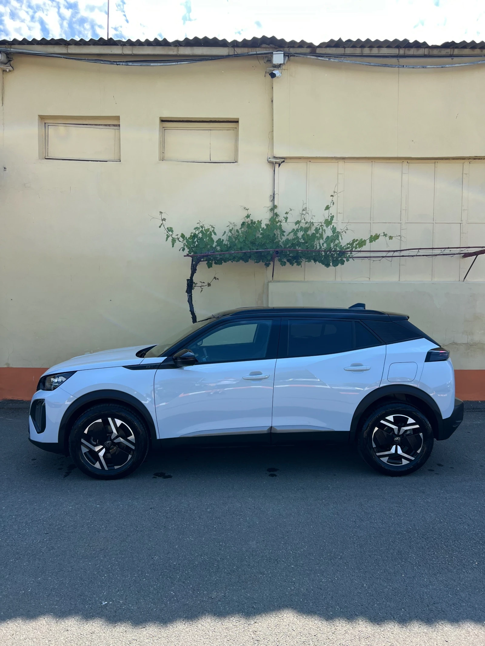 Peugeot 2008 GT Лизингов - изображение 4