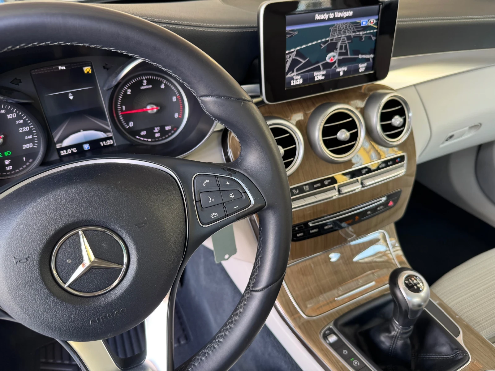 Mercedes-Benz C 220 CDi* 170 kc* КОЖА* НАВИГ* EURO 6 - изображение 10