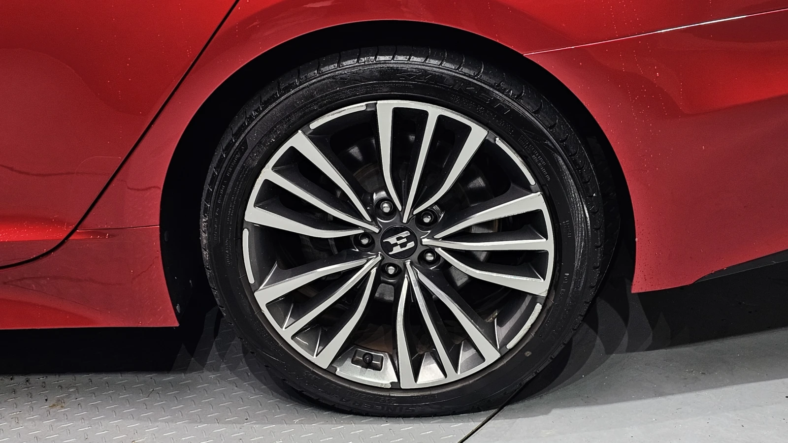 Kia Stinger 2.0T AWD PLATINUM - изображение 5