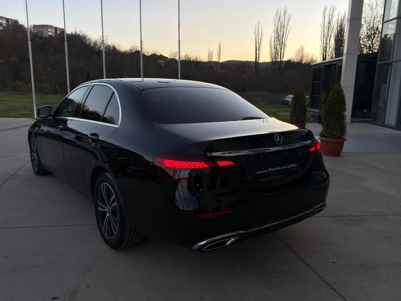 Mercedes-Benz E 200 Facelift/Дигитално табло/Амбиент Професионал - изображение 4