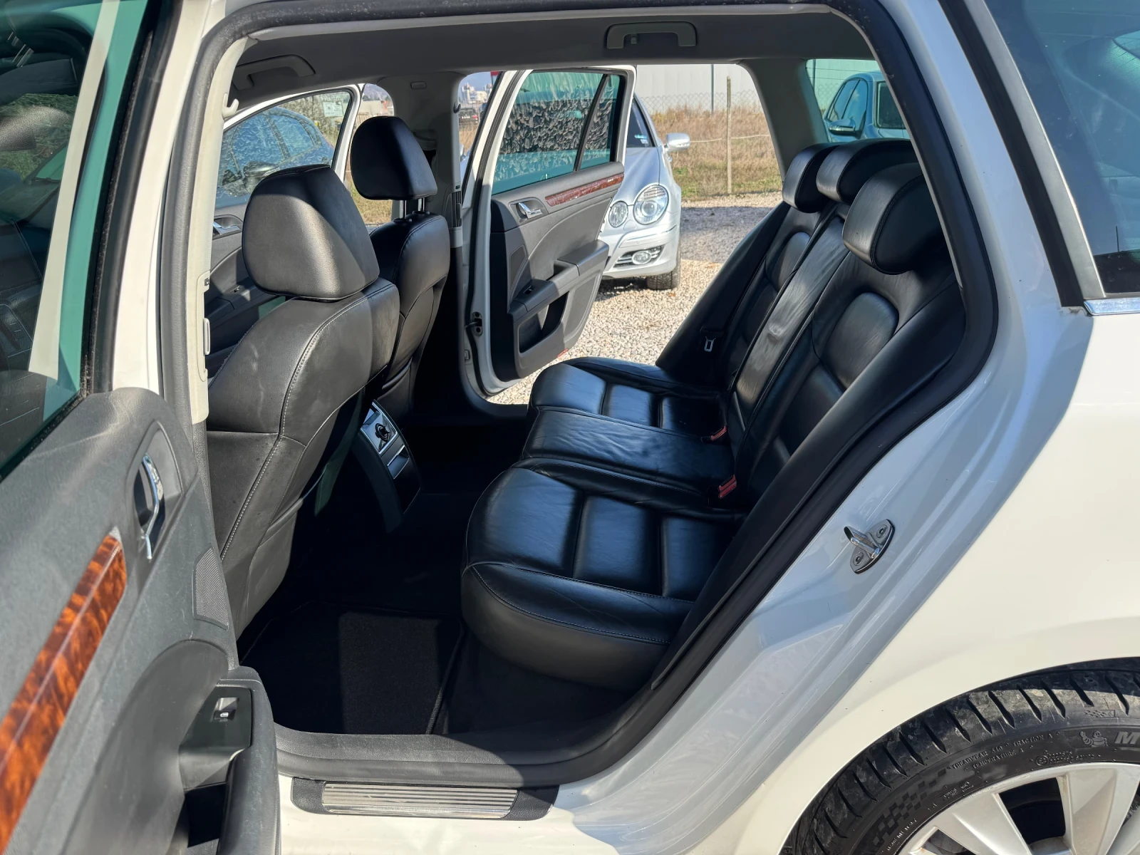 Skoda Superb Facelift - изображение 9