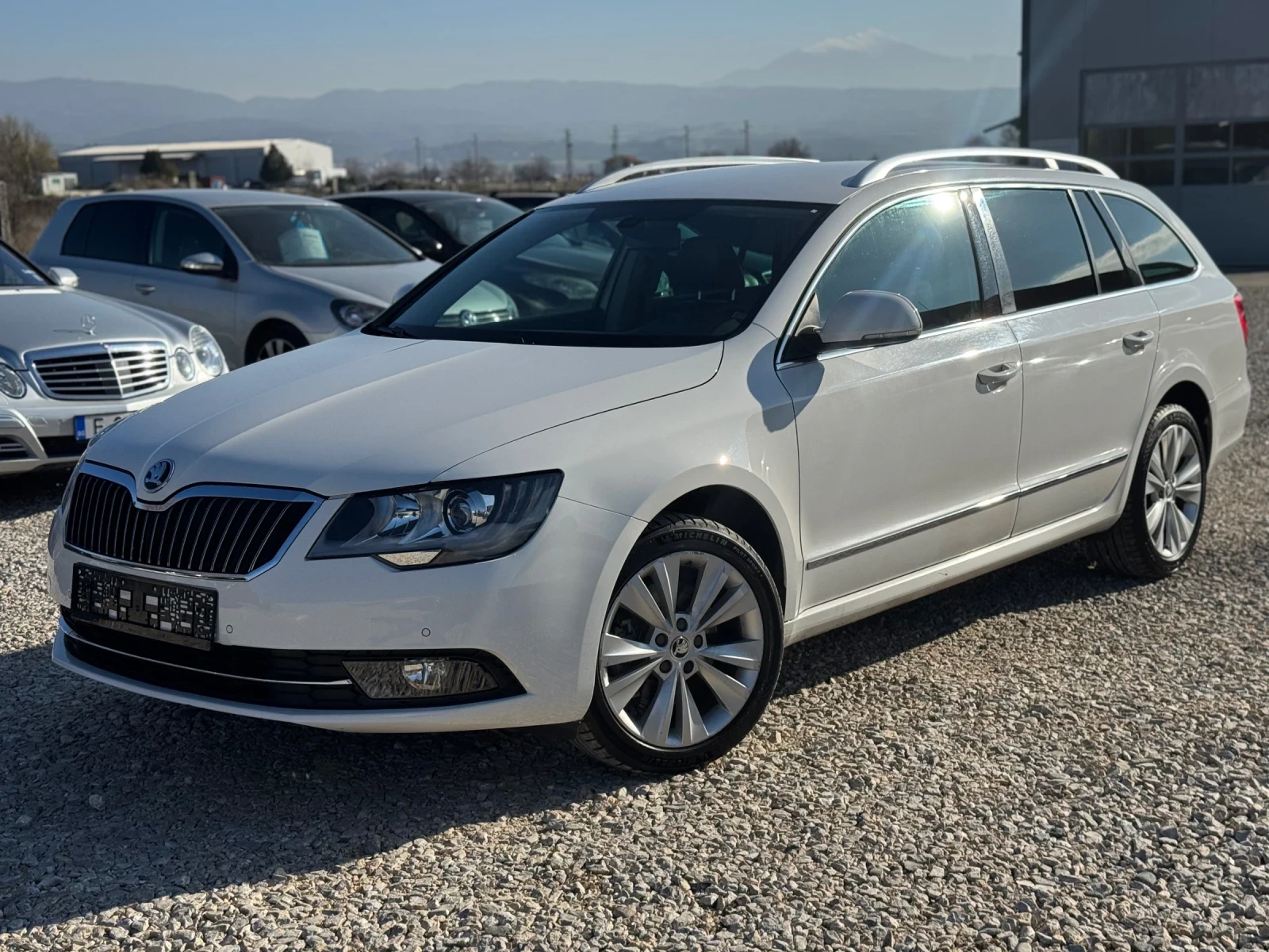 Skoda Superb Facelift - изображение 2