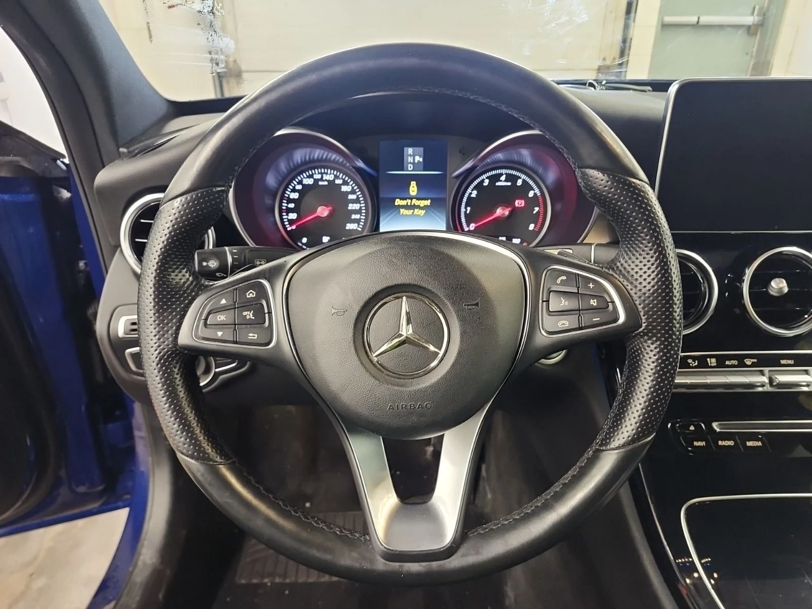 Mercedes-Benz C 300 AMG-Pkg* Burmester* Камера* Подгрев, снимка 9 - Автомобили и джипове - 53946821