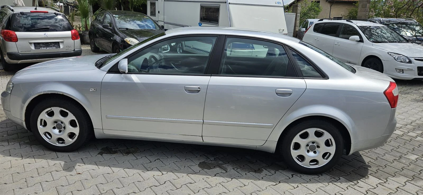 Audi A4 2.0, снимка 7 - Автомобили и джипове - 54396609