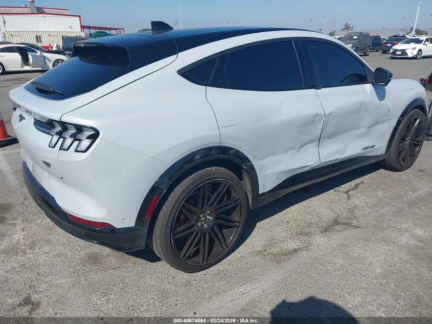 Ford Mustang Mach-E California Route 1 AWD, снимка 4 - Автомобили и джипове - 54804721