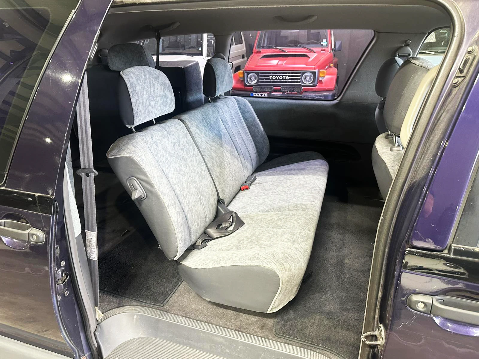 Toyota Previa 2, 4 4х4, снимка 12 - Автомобили и джипове - 55025144