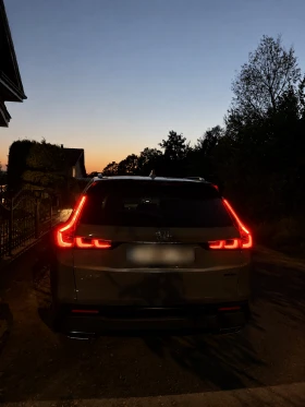 Honda Cr-v 2.0 I-MMD | Auto.bg — изображение 17