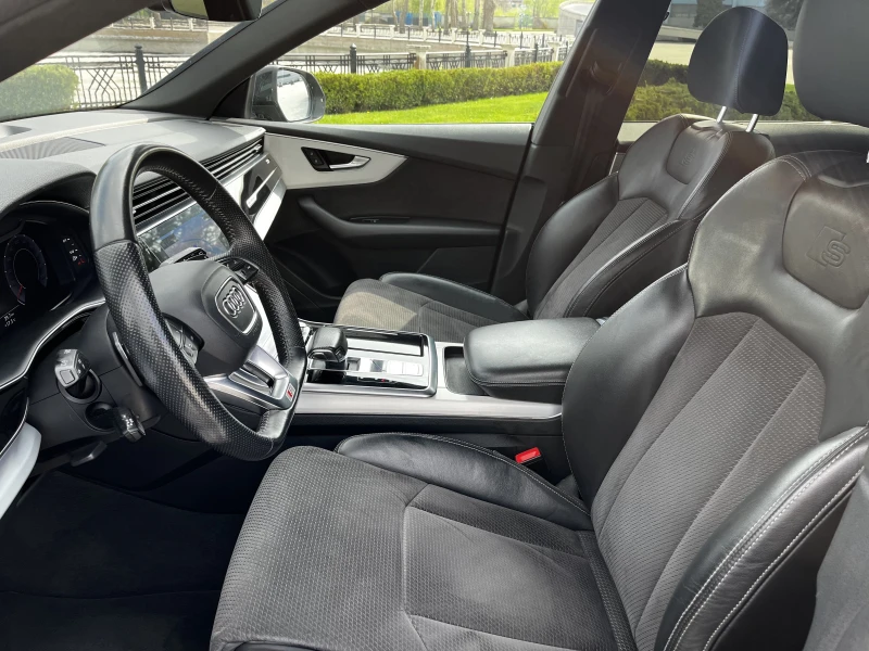 Audi Q8 50 TDI/S Line/Вакум/Matrix, снимка 15 - Автомобили и джипове - 49703336