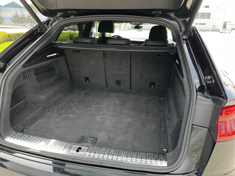 Audi Q8 50 TDI/S Line/Вакум/Matrix, снимка 17 - Автомобили и джипове - 49703336
