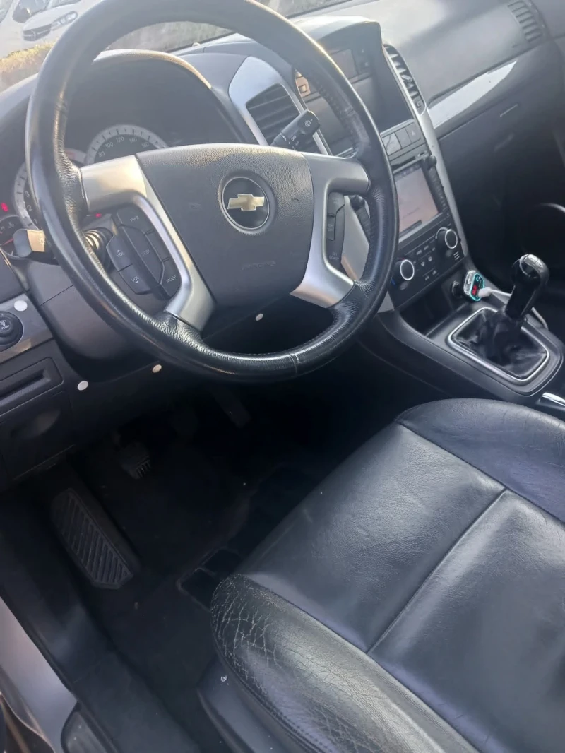 Chevrolet Captiva, снимка 3 - Автомобили и джипове - 52908820