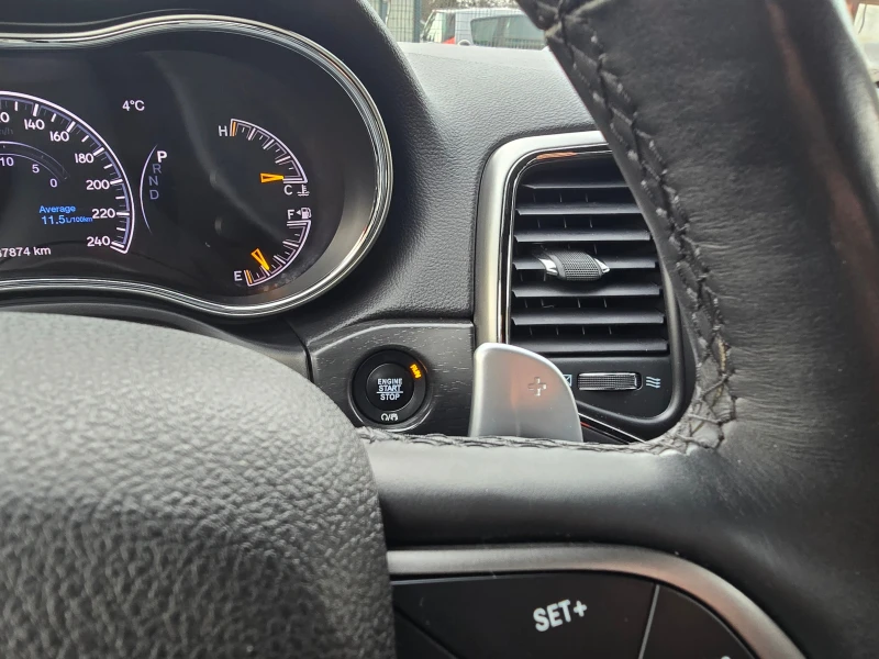 Jeep Cherokee 3.6i/4x4/ Авт./Лизинг, снимка 14 - Автомобили и джипове - 53261547