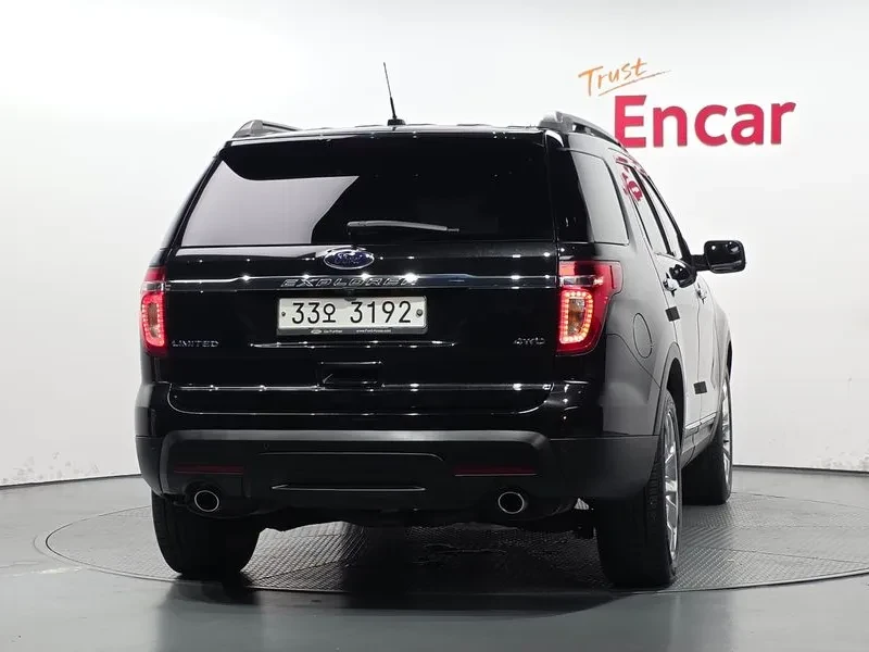 Ford Explorer 3.5 AWD - САМО 30% АВАНС, снимка 4 - Автомобили и джипове - 55429922