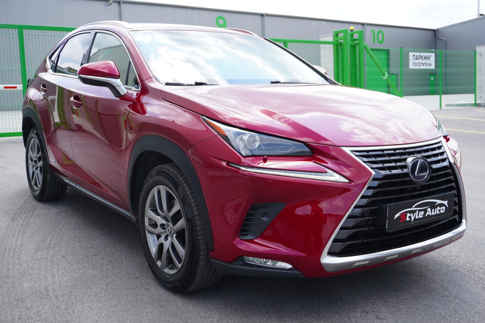 Lexus NX 300h Luxury Face Carplay Keyless - изображение 7