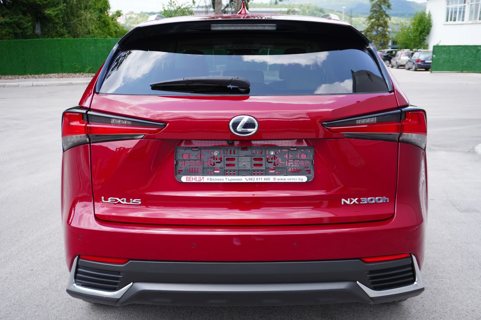 Lexus NX 300h Luxury Face Carplay Keyless - изображение 4