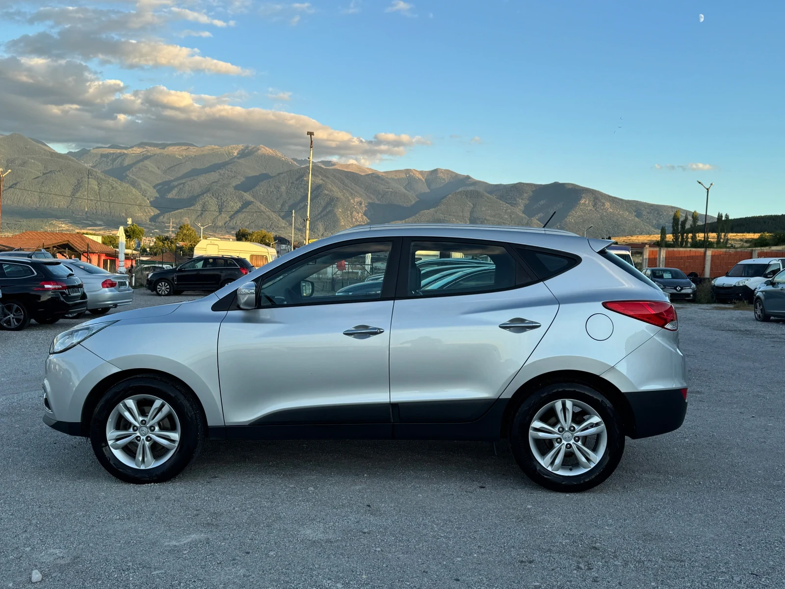 Hyundai IX35 1.7CRDI/EURO5/КОЖА/ПОДГРЕВ/ТОП СЪСТОЯНИЕ - изображение 7