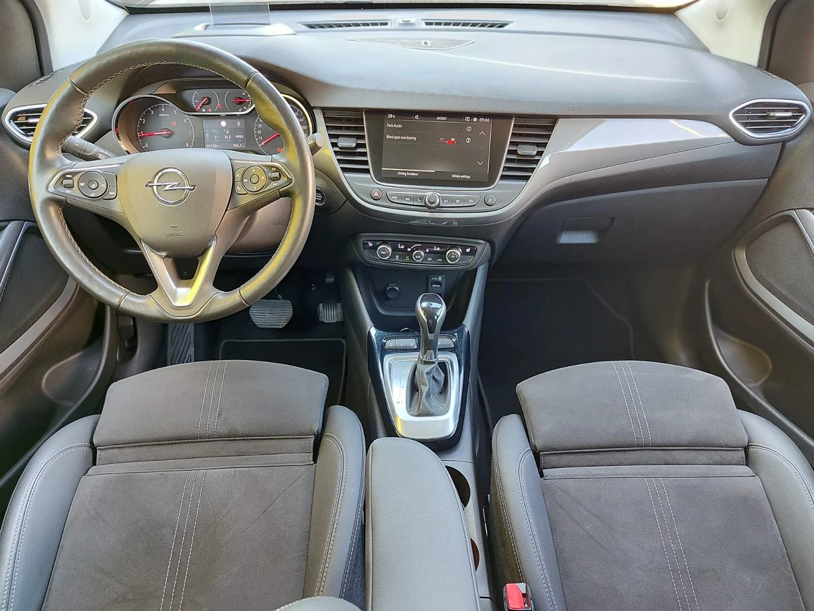 Opel Crossland X Ultimate 1.5 Diesel (120hp) AT6 - изображение 10