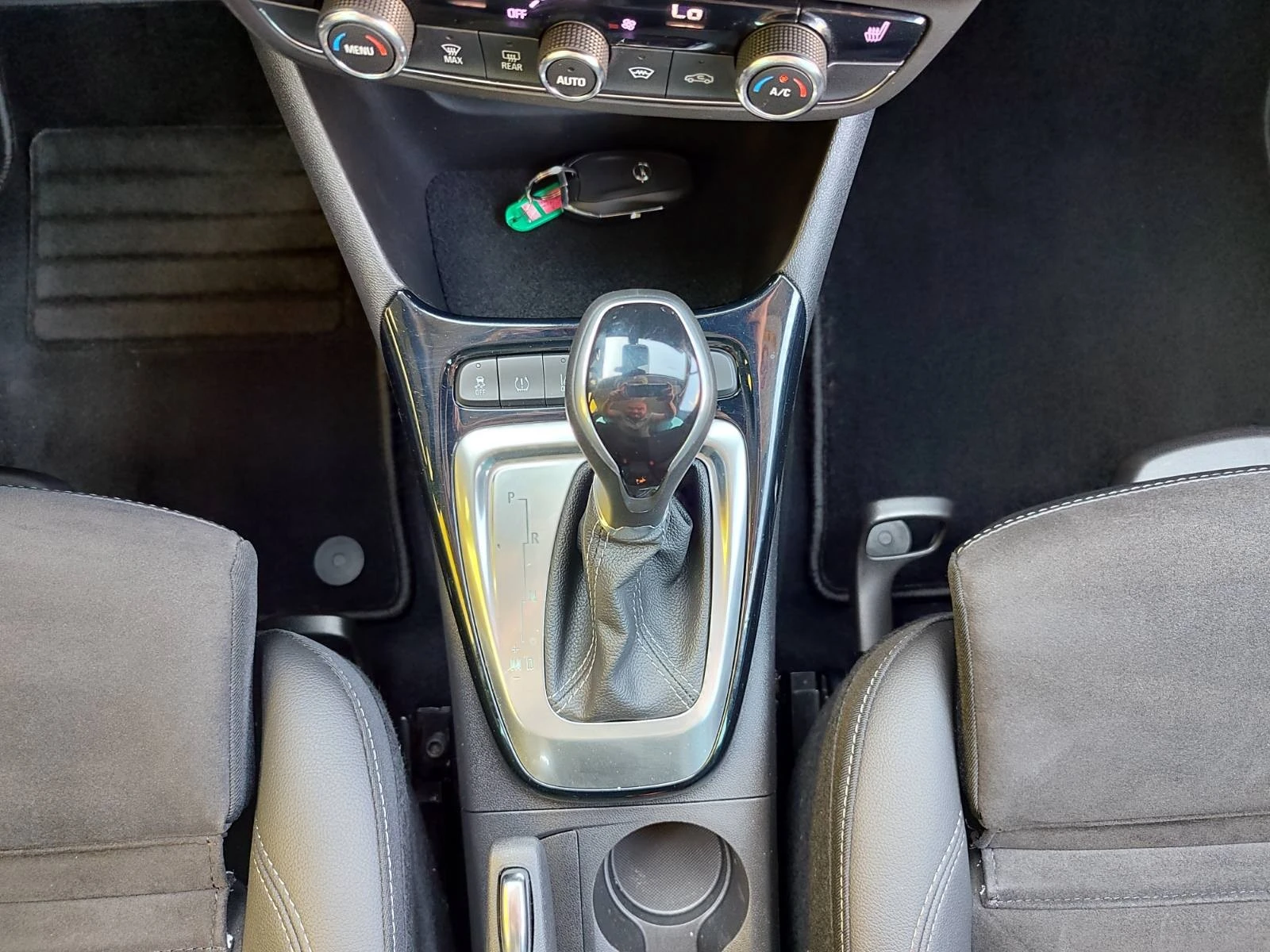 Opel Crossland X Ultimate 1.5 Diesel (120hp) AT6 | Mobile.bg   13