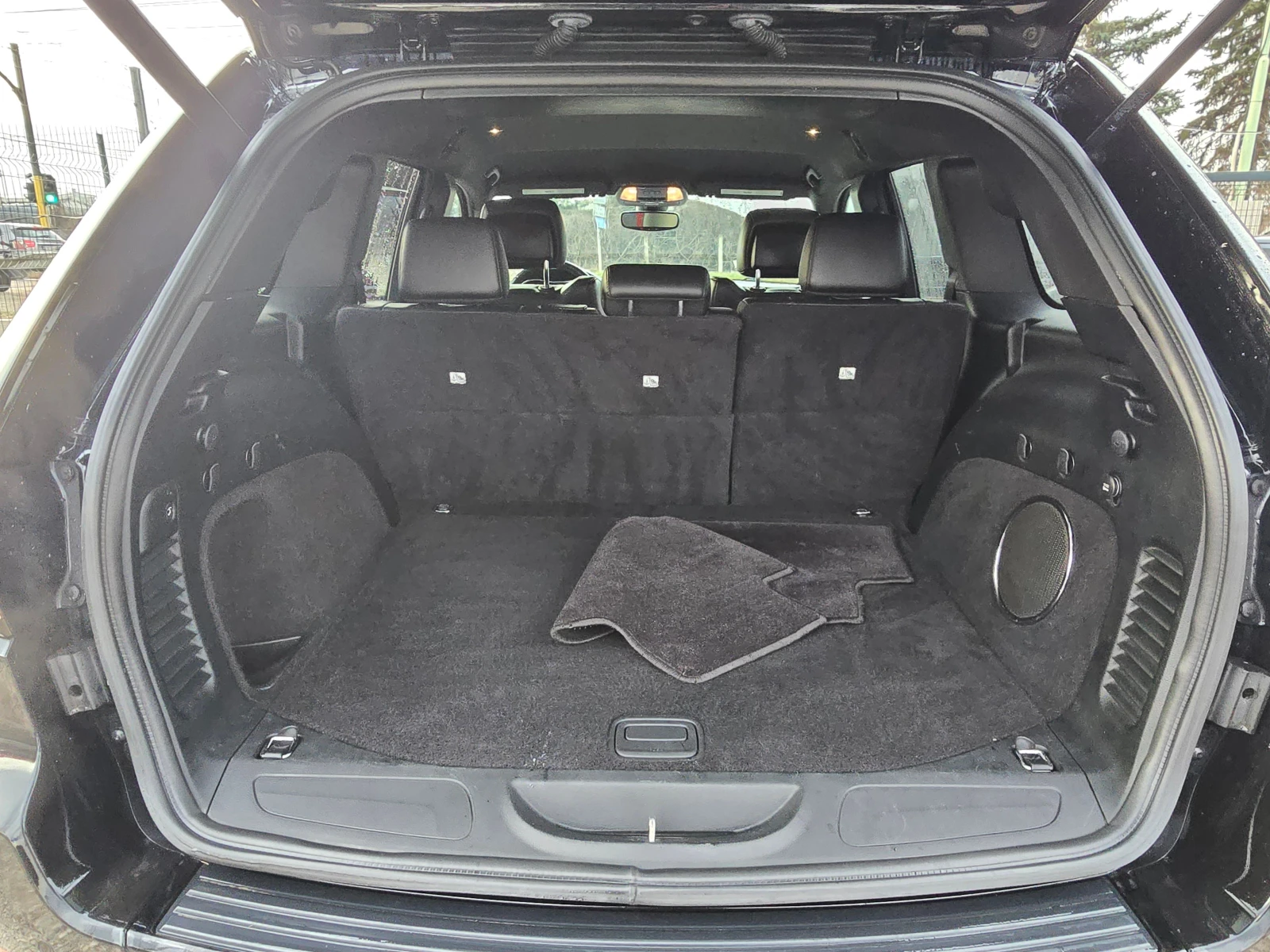 Jeep Cherokee 3.6i/4x4/ Авт./Лизинг - изображение 8