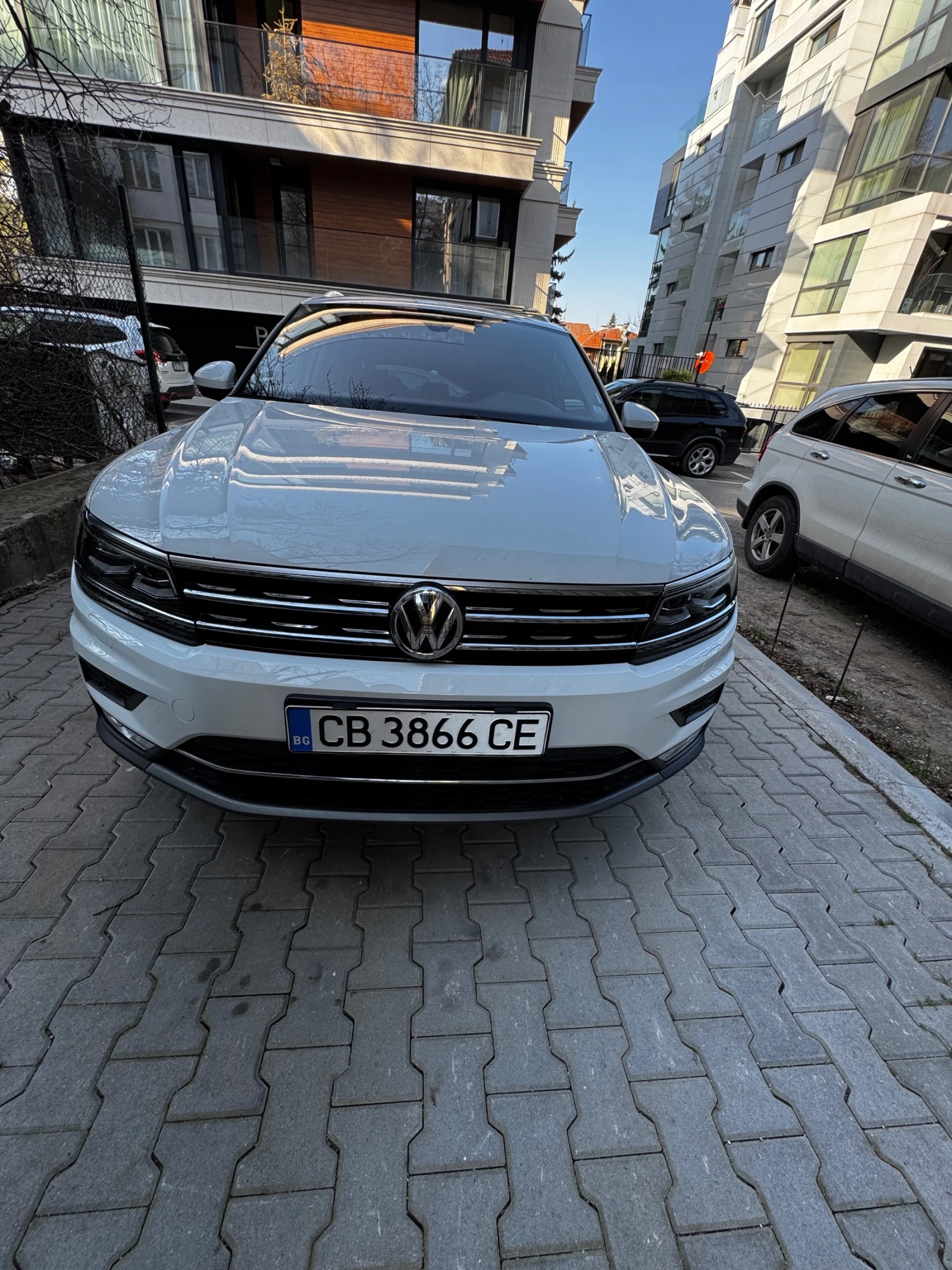 VW Tiguan, снимка 3 - Автомобили и джипове - 53848531