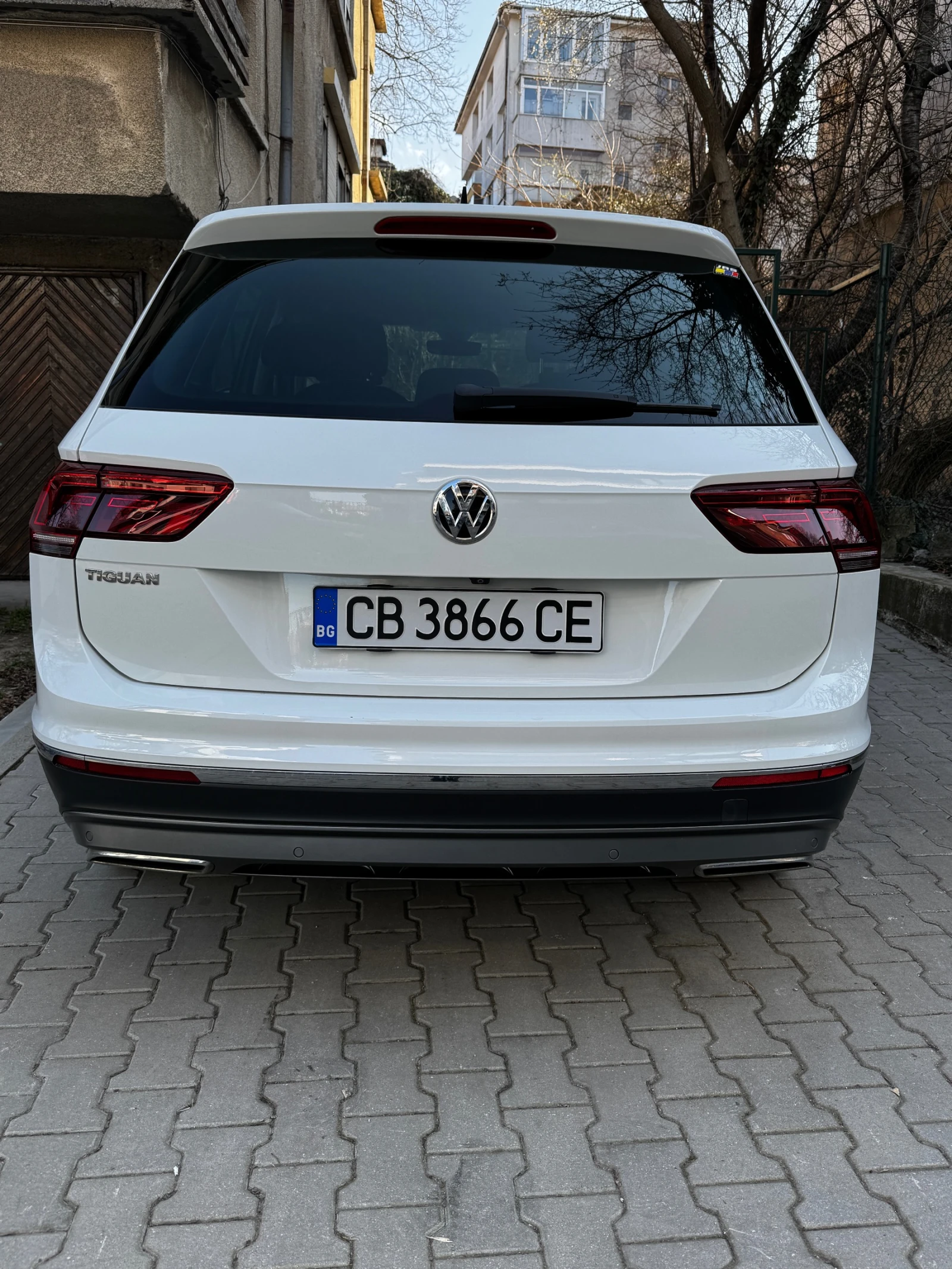 VW Tiguan, снимка 5 - Автомобили и джипове - 53848531