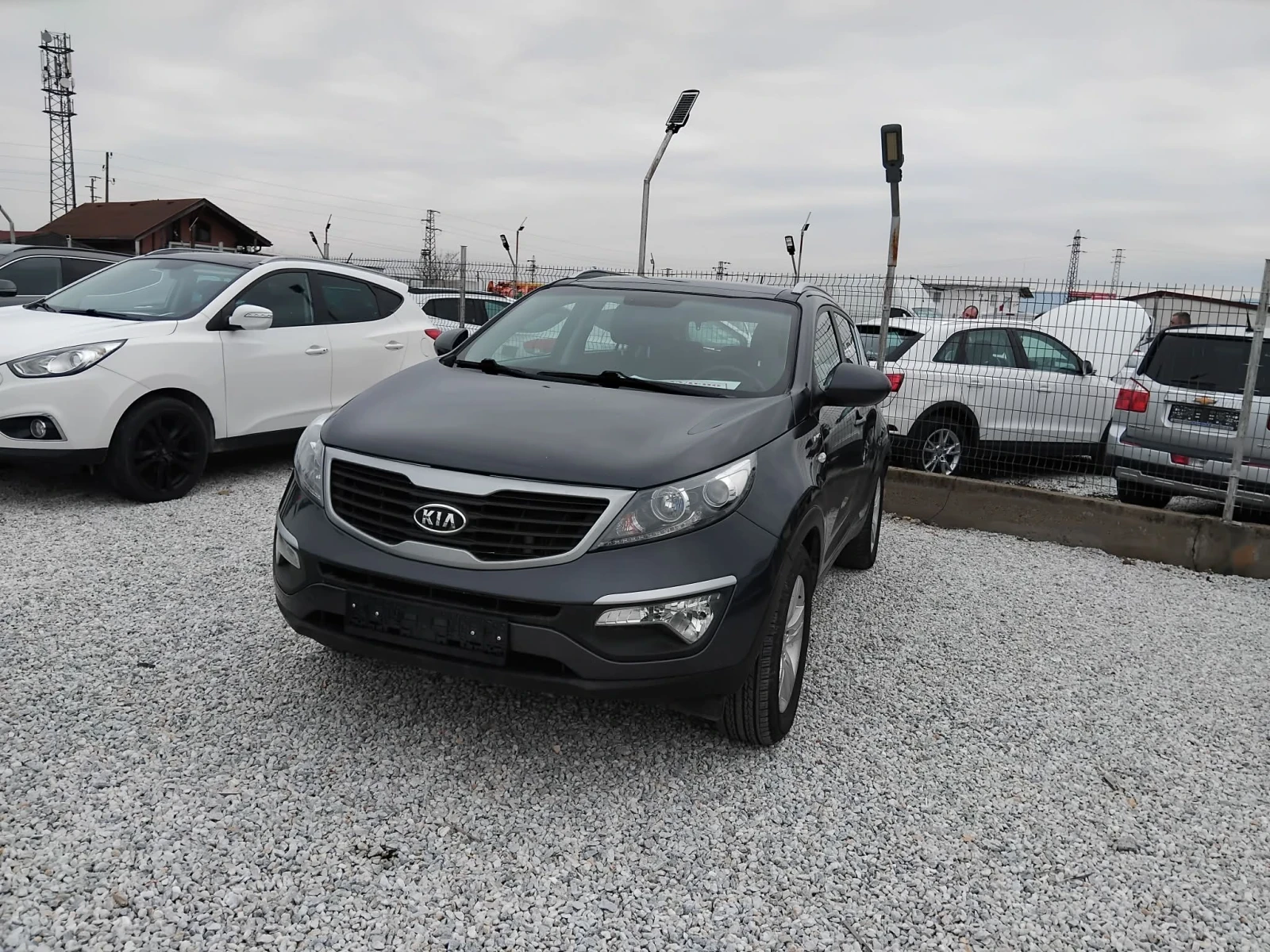 Kia Sportage 2.0, снимка 2 - Автомобили и джипове - 54098668