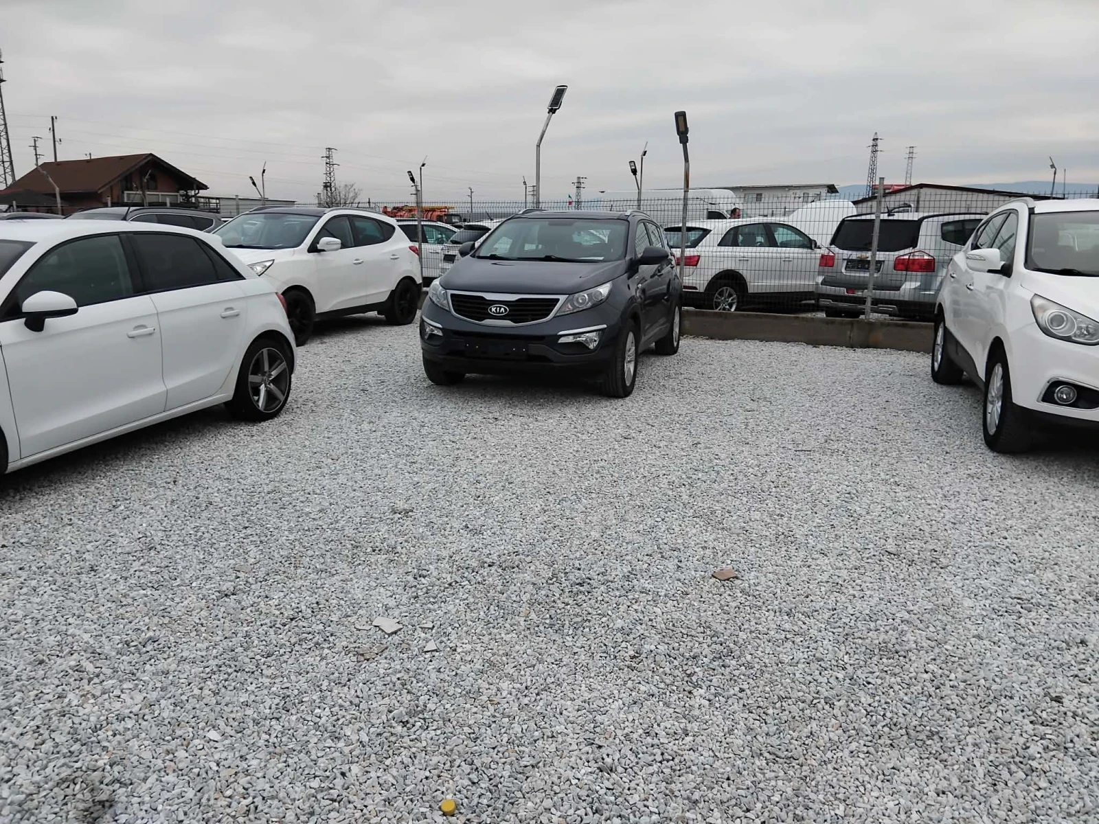 Kia Sportage 2.0, снимка 3 - Автомобили и джипове - 54098668