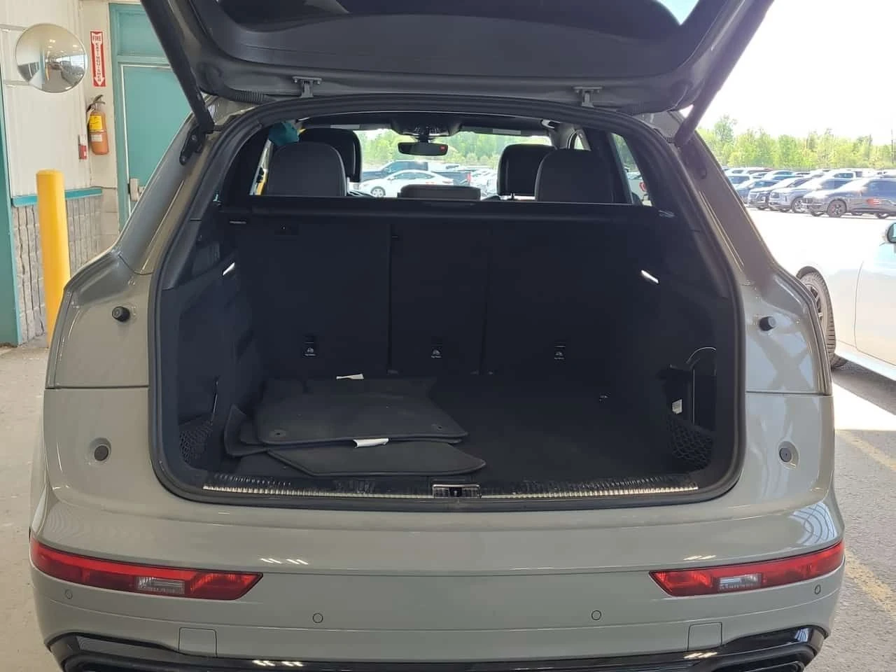 Audi Q5 * PROGRESSIV * CARFAX * ���� �� �� | Mobile.bg � ����������� 14