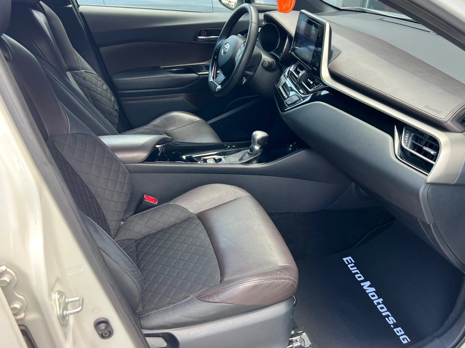 Toyota C-HR 1.8HYBRID, STYLE, 127000��-����� ����. ���. ������ | Mobile.bg � ����������� 12