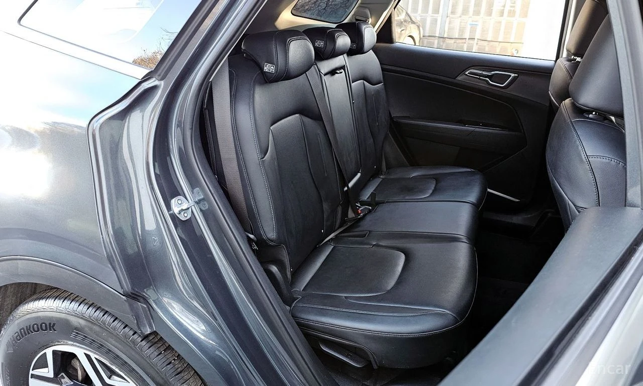 Kia Sportage 2.0* 2WD* TRENDY* ПОДГРЕВ* КАМЕРА* LANE ASSIST, снимка 17 - Автомобили и джипове - 54810285