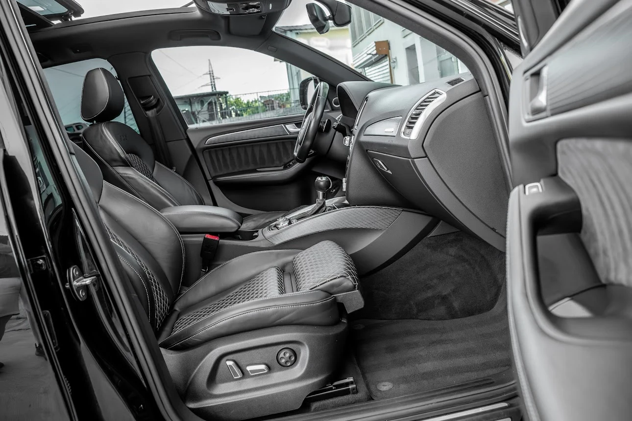 Audi SQ5 COMPETITION PLUS/340к.с/B&O/PANO/KEYLESS/ПЕЧКА/, снимка 11 - Автомобили и джипове - 54932626