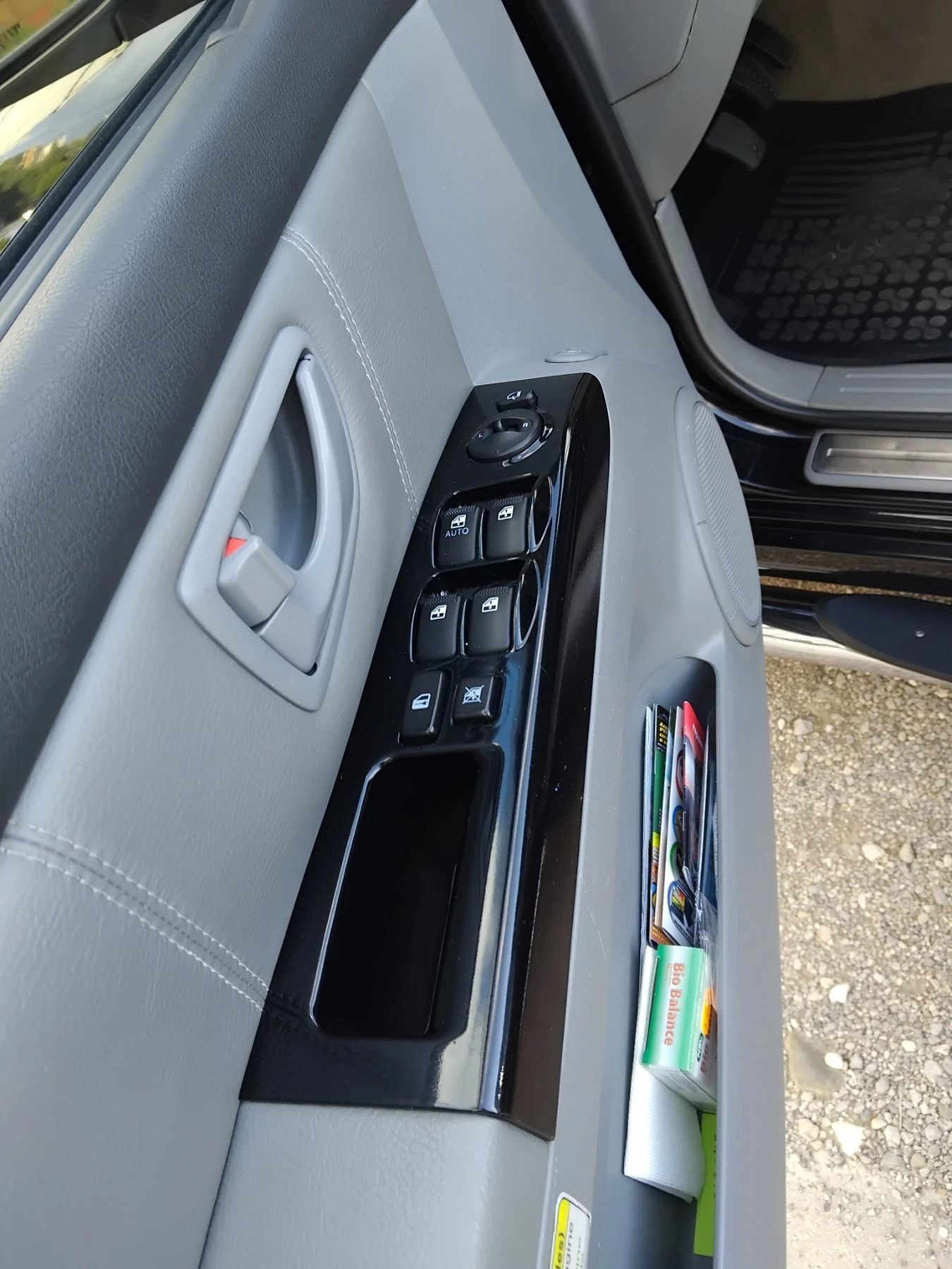 Kia Sorento 2.5CRDI, снимка 8 - Автомобили и джипове - 55225030