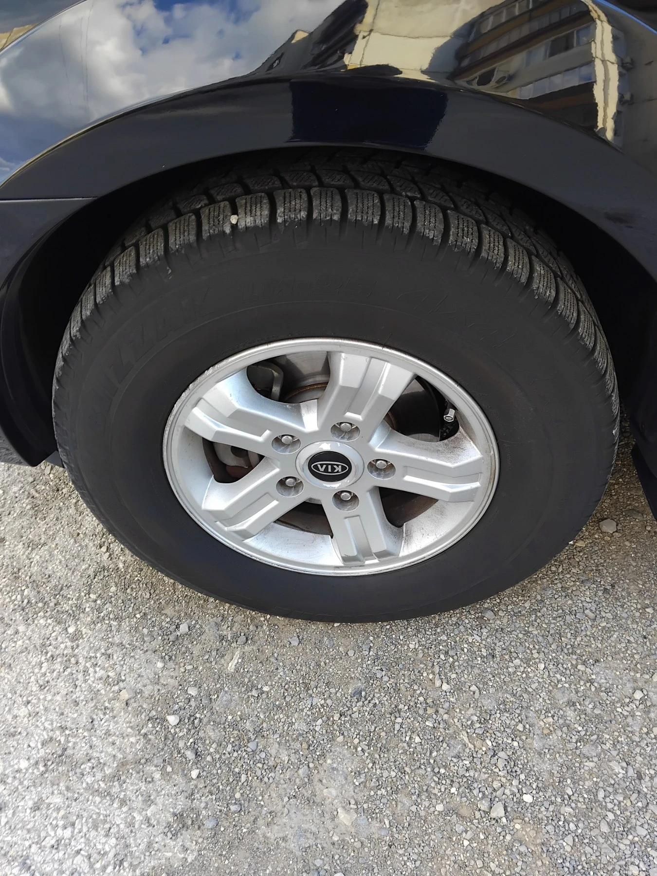 Kia Sorento 2.5CRDI, снимка 4 - Автомобили и джипове - 55225030