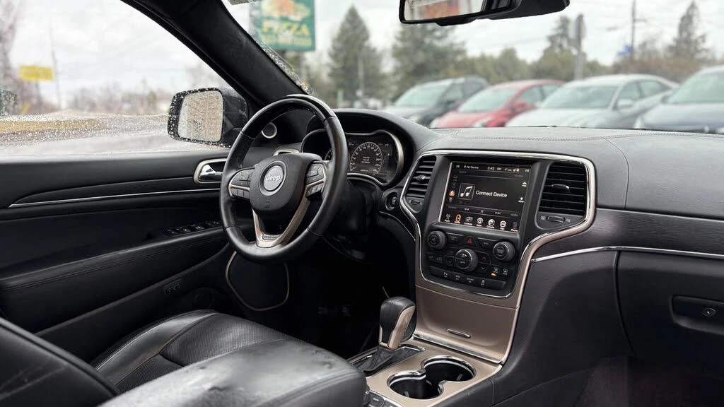 Jeep Grand cherokee SUMMIT* 5.7 HEMI* DIS* HARMAN* ОБДУХ* PANO* КРАЙНА, снимка 10 - Автомобили и джипове - 55328763