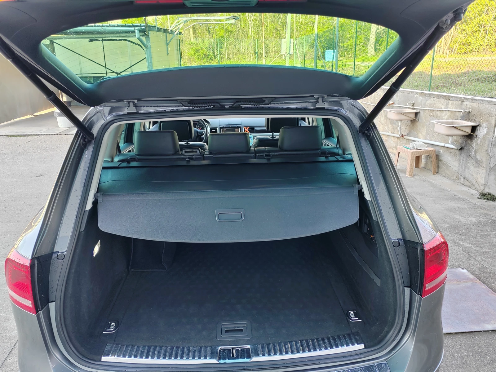 VW Touareg, снимка 5 - Автомобили и джипове - 55803657