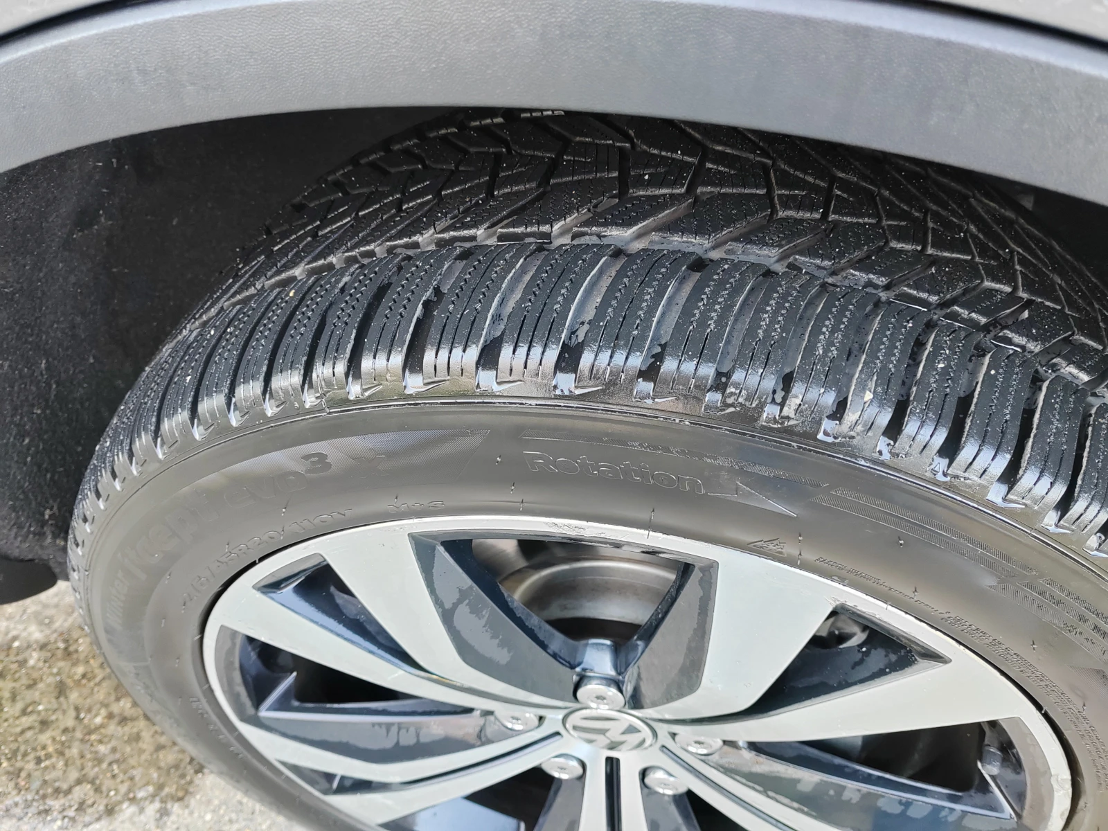 VW Touareg, снимка 7 - Автомобили и джипове - 55803657
