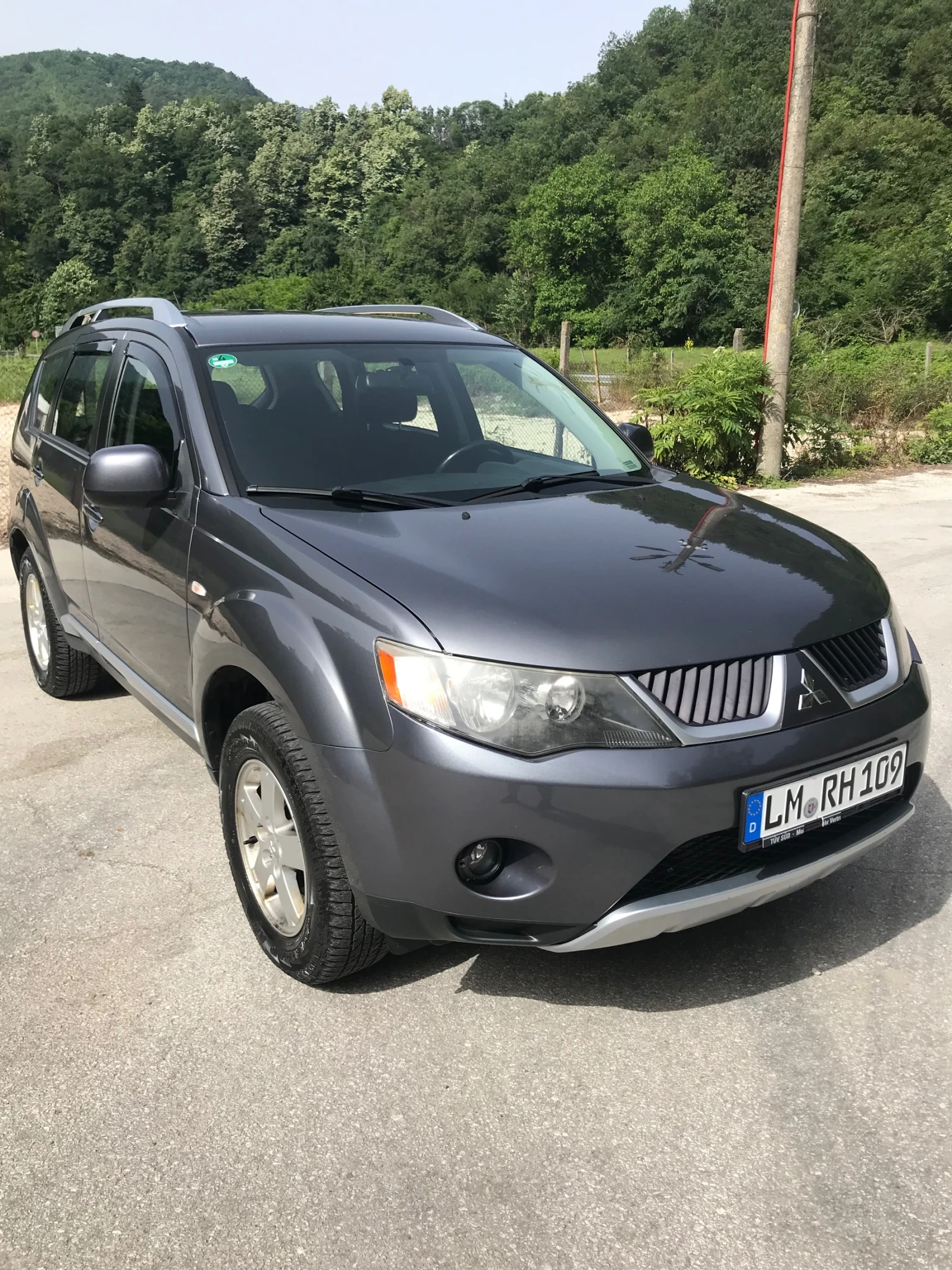 Mitsubishi Outlander 4x4, снимка 2 - Автомобили и джипове - 55837368