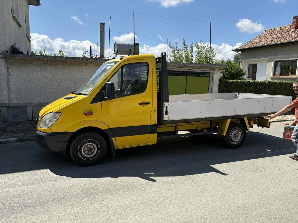 Mercedes-Benz 313 2.2 - изображение 6