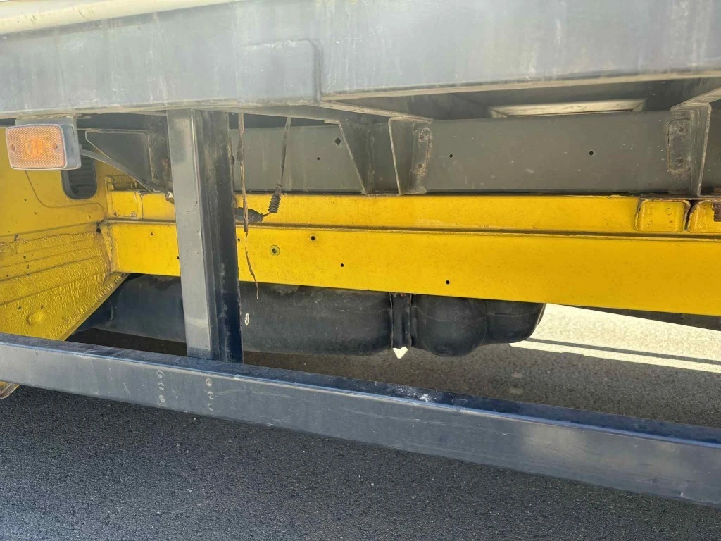 Mercedes-Benz 313 2.2 - изображение 3