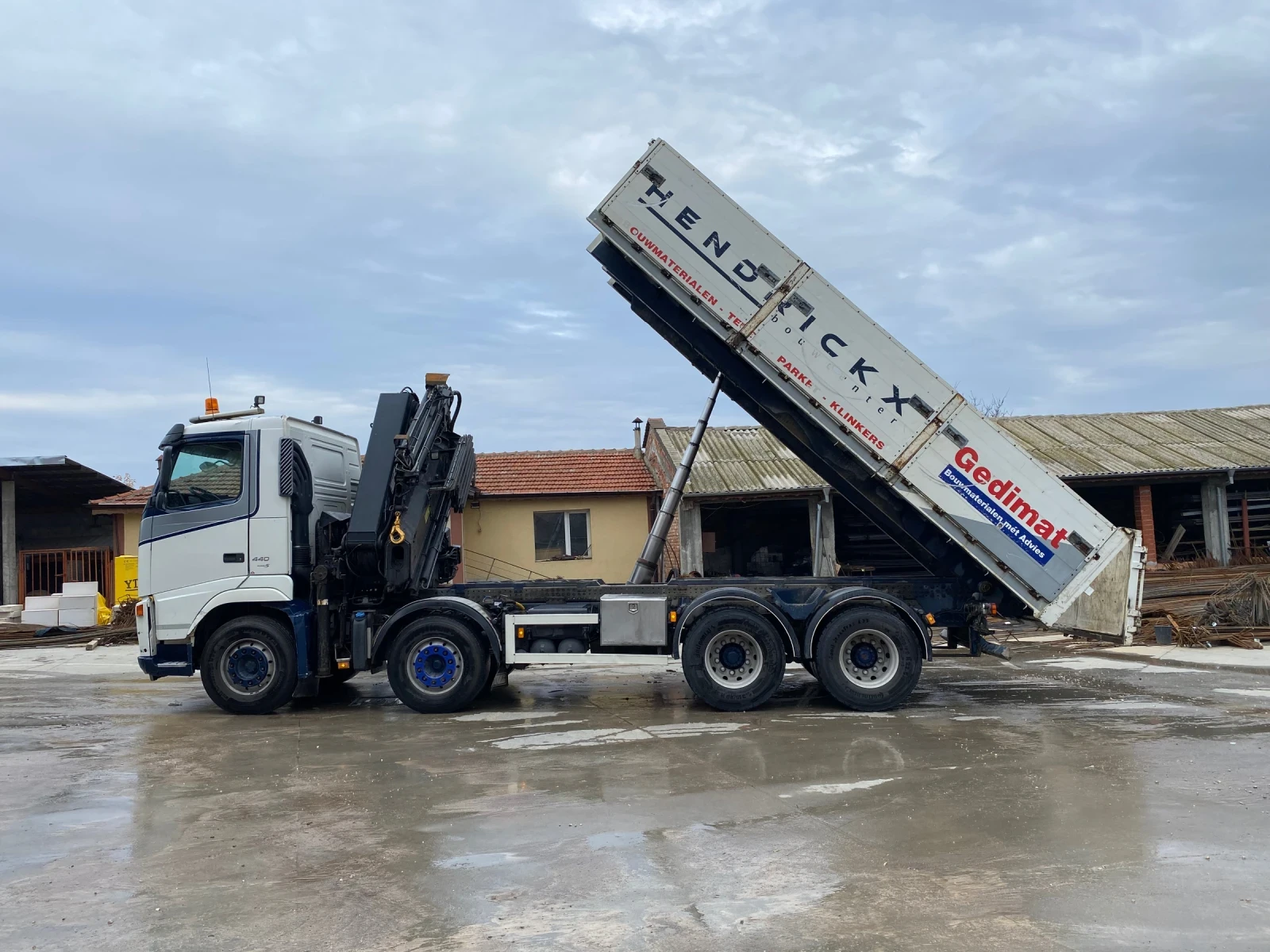 Volvo Fh 12 САМОСВАЛ - изображение 10