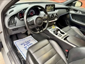 Kia Stinger 2018/HUD/360/PANO/PODGREV/CARFAX, снимка 9