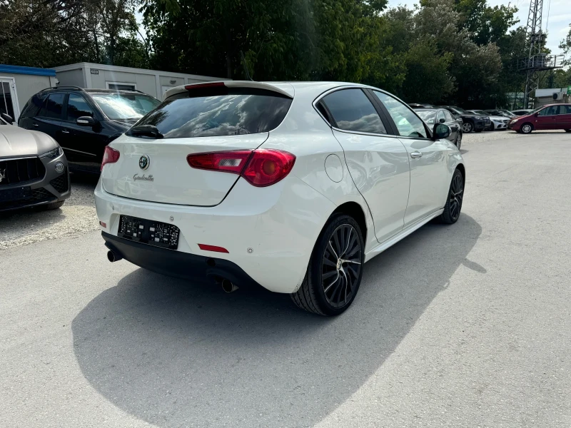 Alfa Romeo Giulietta 2.0 JTDM - 170к.с., снимка 4 - Автомобили и джипове - 47029761