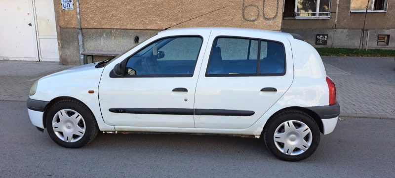 Renault Clio 1.2, снимка 5 - Автомобили и джипове - 47873679