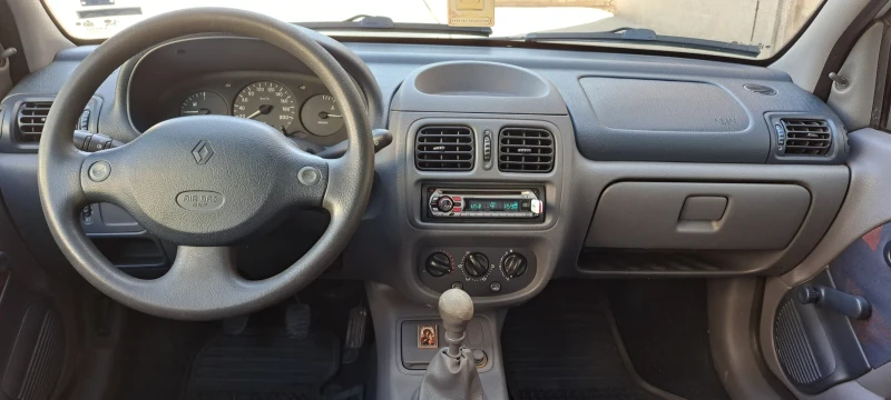 Renault Clio 1.2, снимка 6 - Автомобили и джипове - 47873679