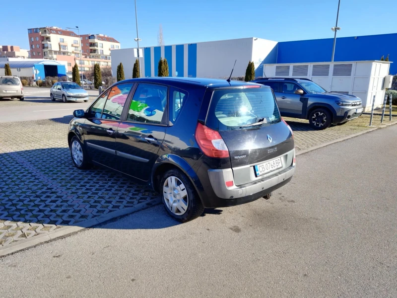 Renault Scenic, снимка 11 - Автомобили и джипове - 49221677