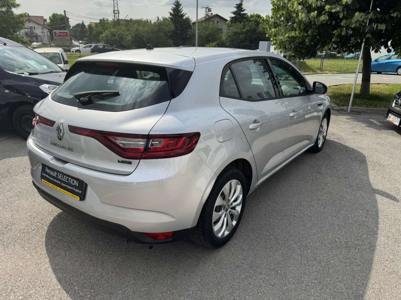 Renault Megane 1.5DCI, снимка 6 - Автомобили и джипове - 51189952
