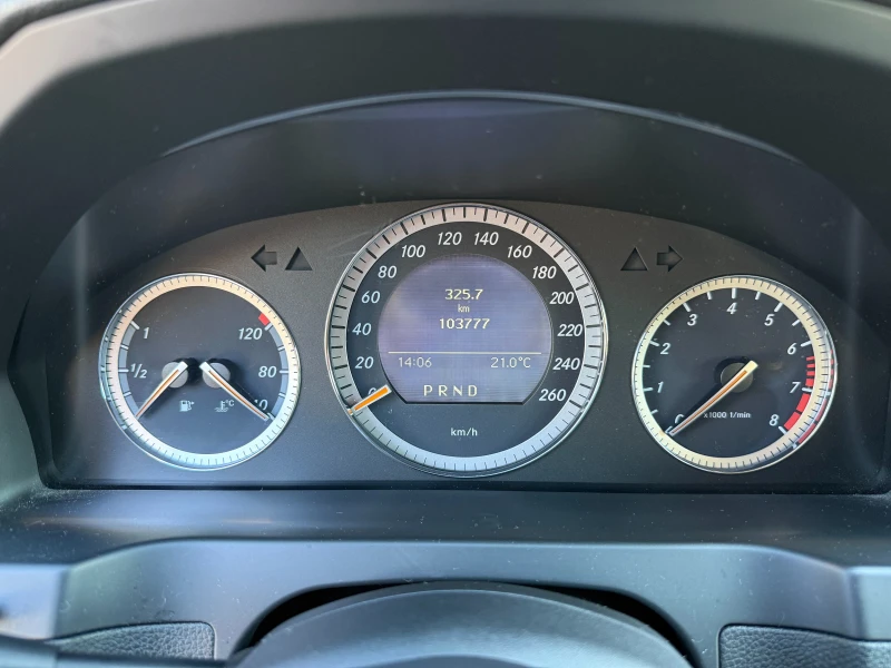 Mercedes-Benz C 250  103000 км, снимка 10 - Автомобили и джипове - 51264893