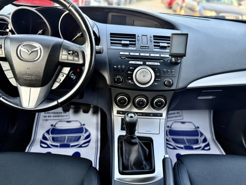 Mazda 3 1.6, снимка 11 - Автомобили и джипове - 52207614