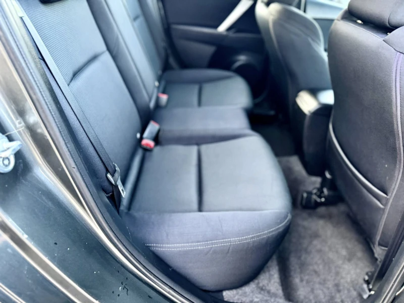 Mazda 3 1.6, снимка 14 - Автомобили и джипове - 52207614